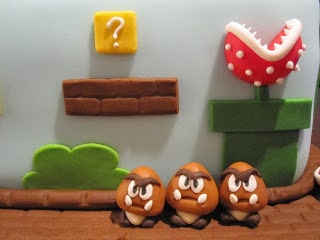 Close up of the goombas.