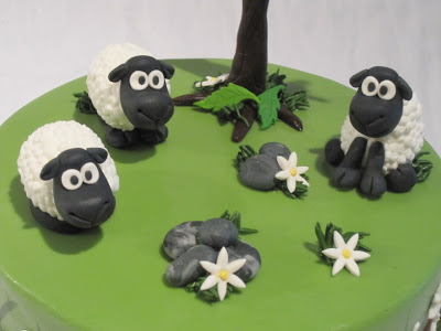 The top of the cake with the sheep.