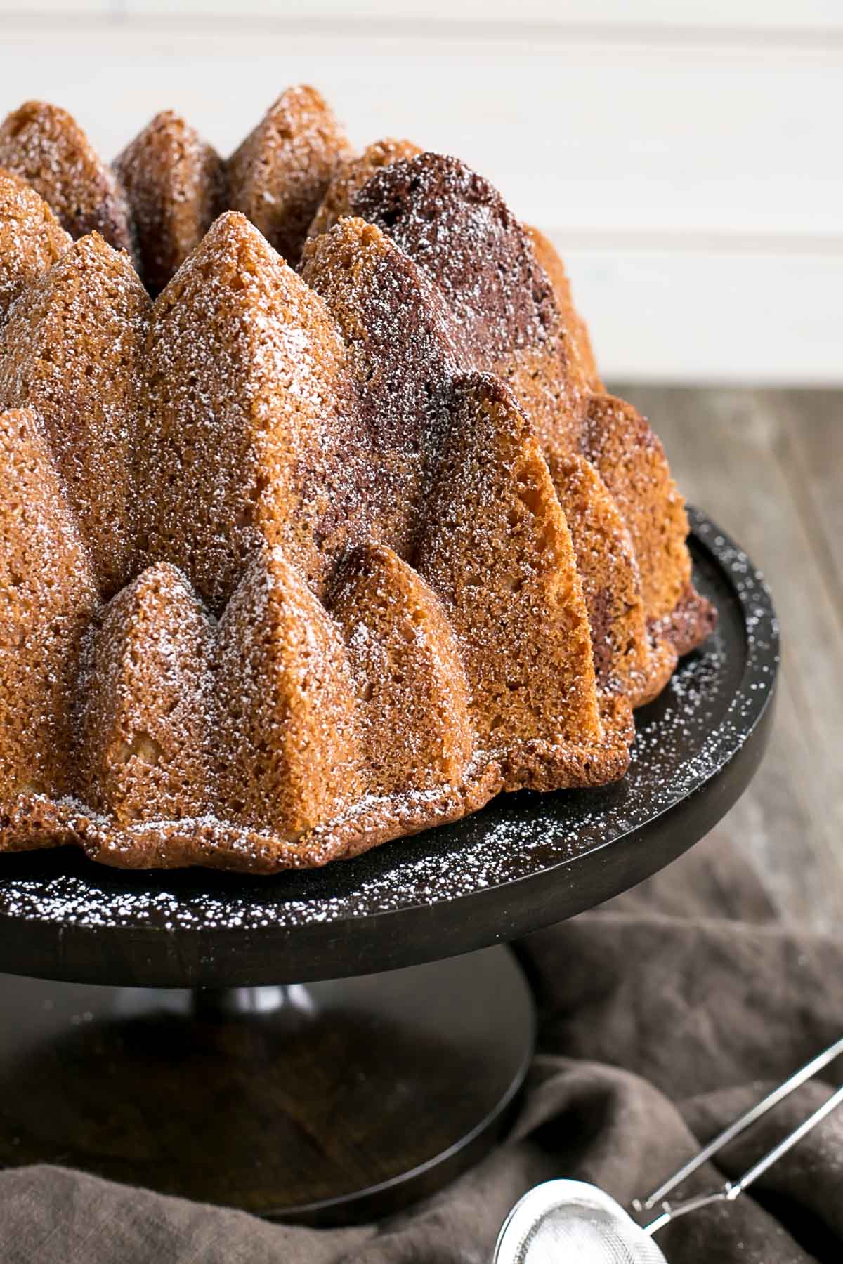 Close up of the detail on the Bundt