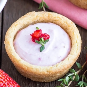 Close up of a cookie cup.